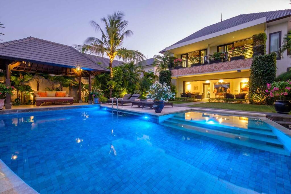 Kejora Beachfront Estate Sanur -Stunning Villa Eleven Dış mekan fotoğraf
